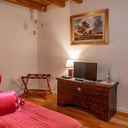 B&B Il Gufo Erto ภายนอก รูปภาพ